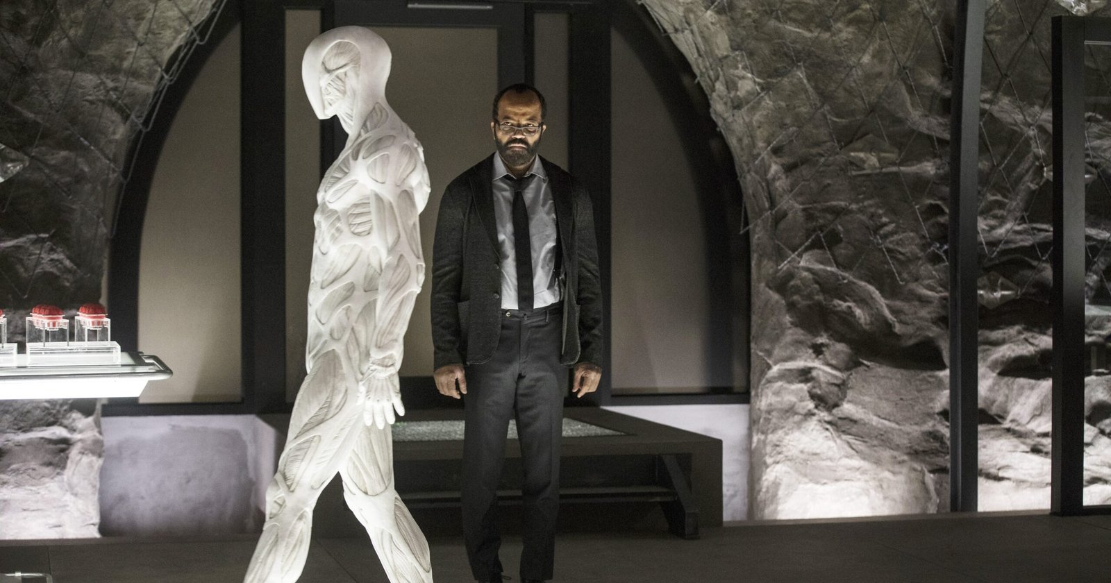 Bernard and a humanoid robot in Westworld